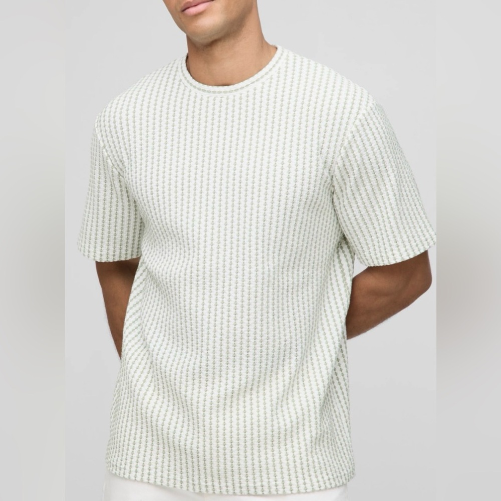 NWT Boohoo Man Textured Green & White Striped Short‎ Sleeve Shirt Medium